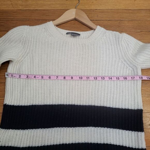 Vince Wool Cashmere Knit Minimalist Quiet Luxury Striped Sweater Size XS - Picture 6 of 7